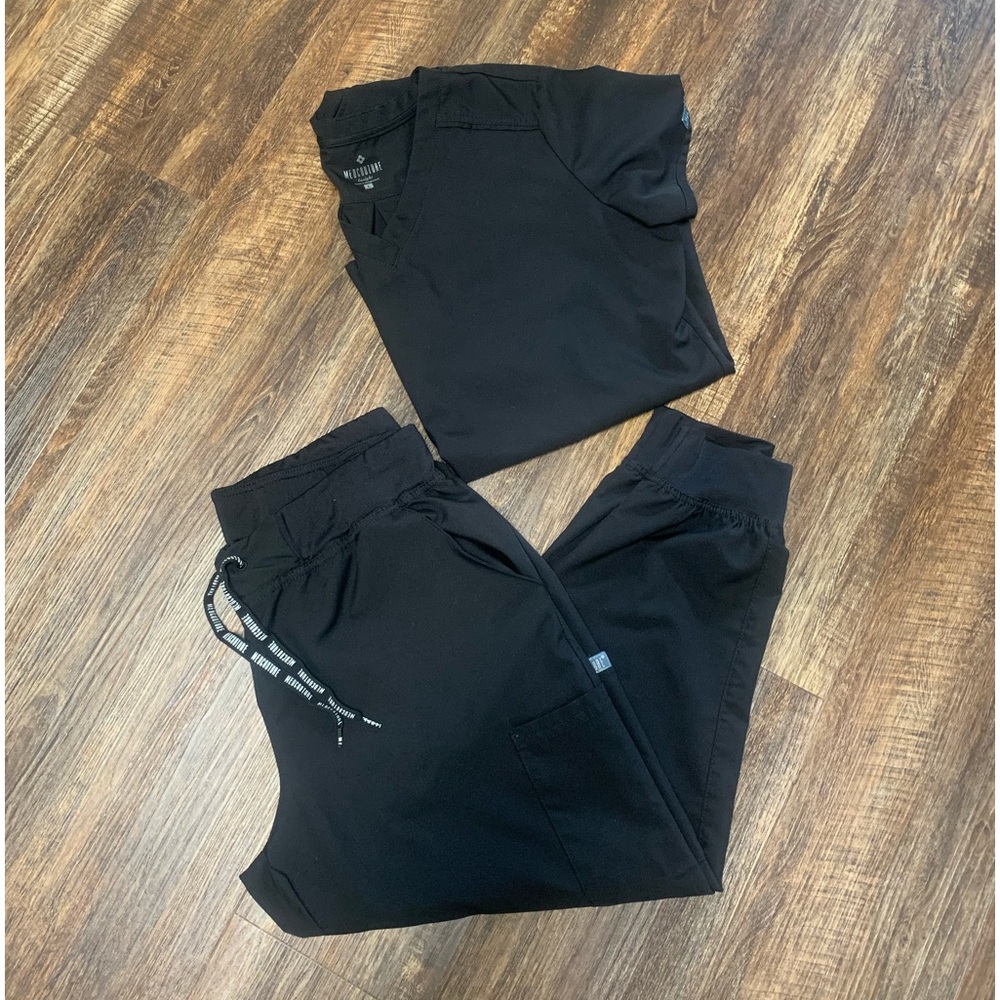 Womens MedCouture Scrubs Sz L/LP